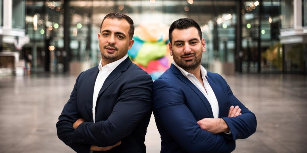 Walid Behar et Amine Bounoughaz, fondateurs de la startup Edbridg.