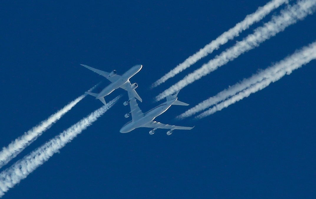 La réduction des traînées de condensation pourrait réduire fortement l'impact environnemental de l'aviation à moindre coût.