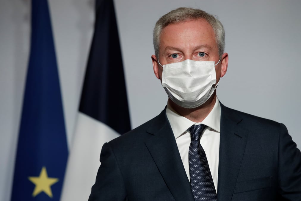 L'etat ne cedera pas a la pression pour decider des mercredi sur suez-veolia, dit le maire