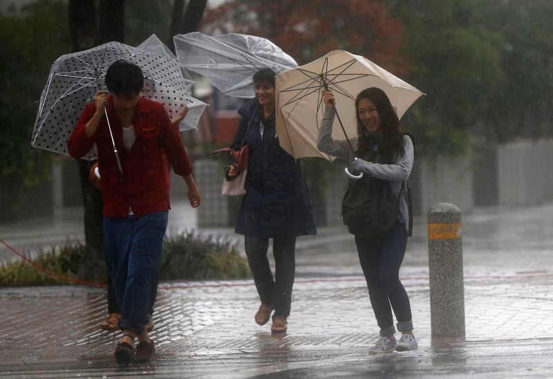 Le typhon Phanfone balaie le Japon, le Grand Prix de F1 perturbé