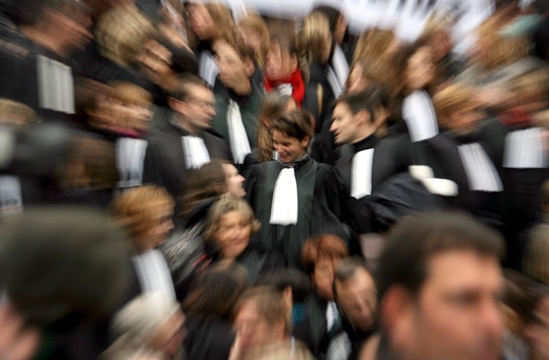 Les avocats durcissent leur mouvement