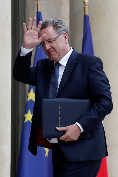 Richard ferrand n'a pas songe "une seconde" a demissionner