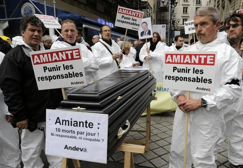 Une etape cle dans la bataille du proces de l'amiante
