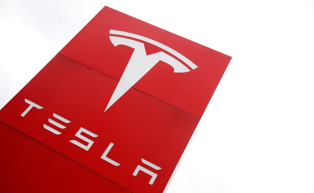 Tesla bat les attentes au troisieme trimestre avec l'acceleration de sa production en chine