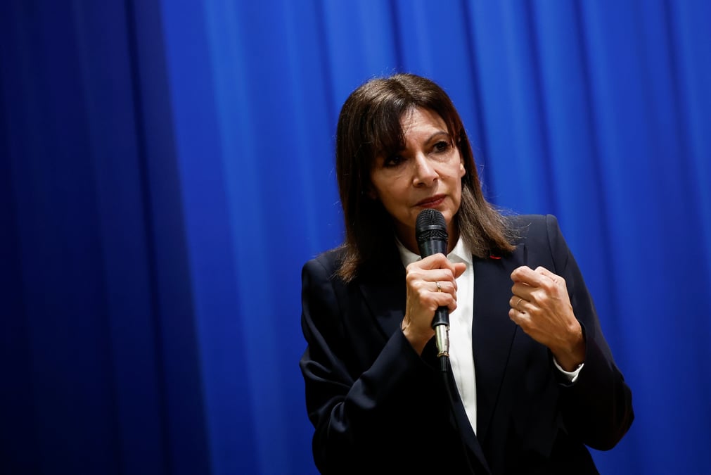 La maire de paris anne hidalgo participe a un meeting de campagne a bourbriac