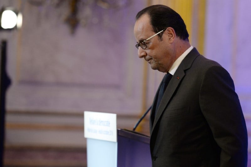 Fillon a voulu contrecarrer le retour de sarkozy, dit hollande