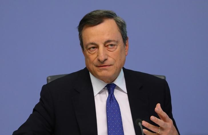 La bce maintient sa politique monetaire et son biais accommodant