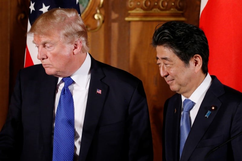Trump et abe a la recherche d'un consensus sur la coree du nord