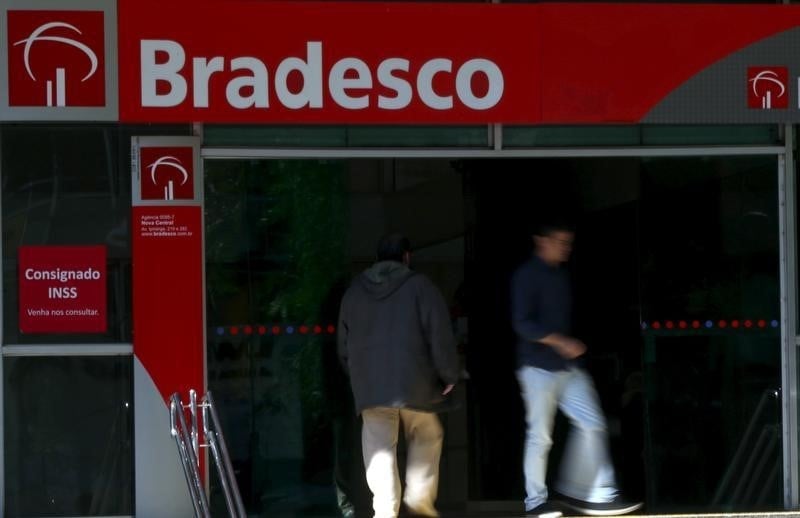 Banco bradesco serait sur le point de racheter hsbc bresil