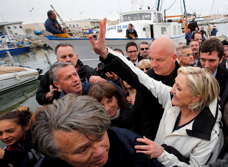 Le pen joue le "peuple" contre l'"oligarchie"