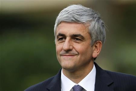 2011-10-04T090705Z_01_APAE7930PBV00_RTROPTP_3_OFRTP-FRANCE-PRESIDENTIELLE-MORIN-20111004.JPG