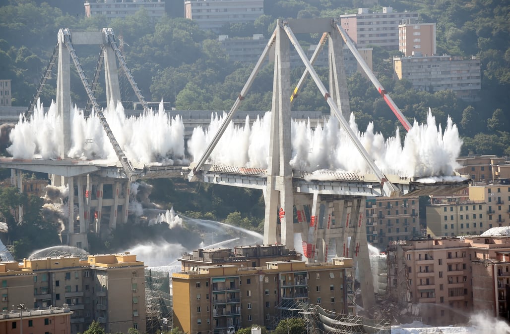 Perquisitions et arrestations dans l'enquete sur le viaduc de genes