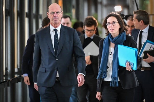 L’État est le principal contributeur à cette augmentation de la dette publique au premier trimestre 2025, sa contribution ayant progressé de 36,7 milliards d’euros.