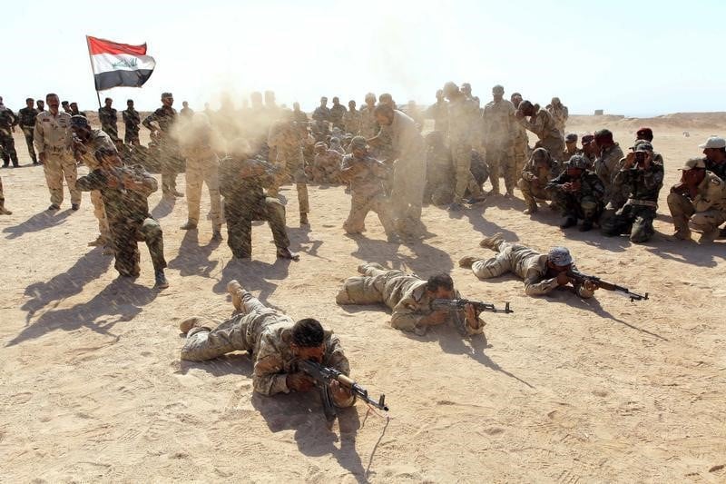 Offensive de l'armée irakienne contre des positions de l'EI