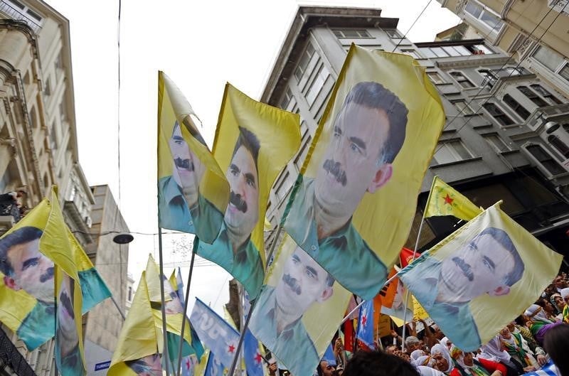 Une petition internationale en faveur de la liberation d’ocalan remise au conseil de l’europe