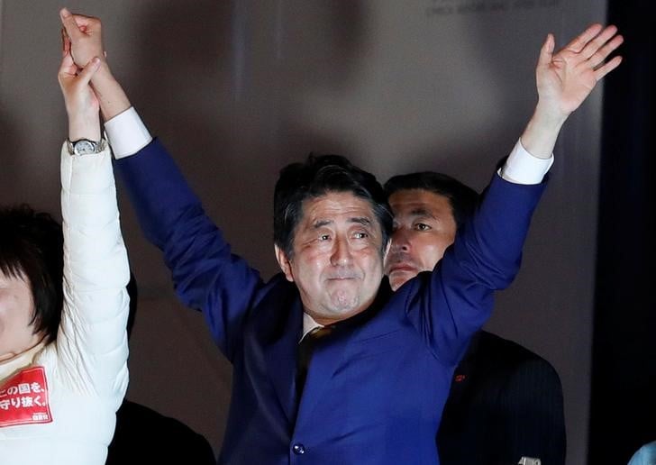 Japon: le premier ministre en passe de remporter son pari electoral
