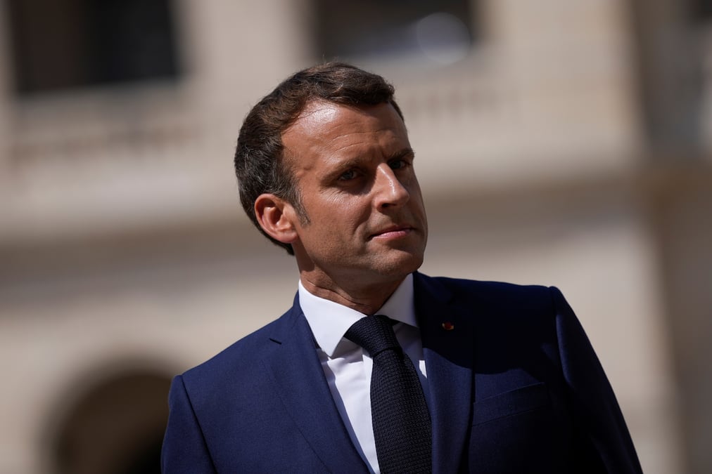 A papeete, macron s'engage a la transparence sur les essais nucleaires