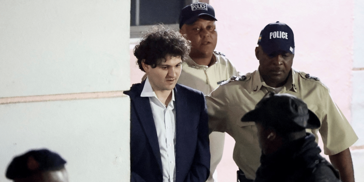 Sam Bankman-Fried a écopé de l'une des plus longues peines de l'histoire de la criminalité en col blanc aux Etats-Unis.
