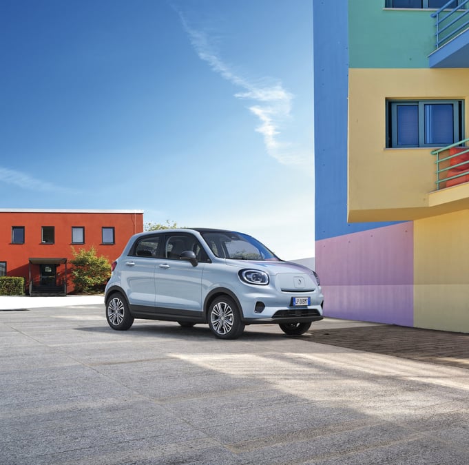 Le groupe vendéen Dubreuil Automobiles devient le premier distributeur français de la marque chinoise Leapmotor, proposant des véhicules 100% électriques.