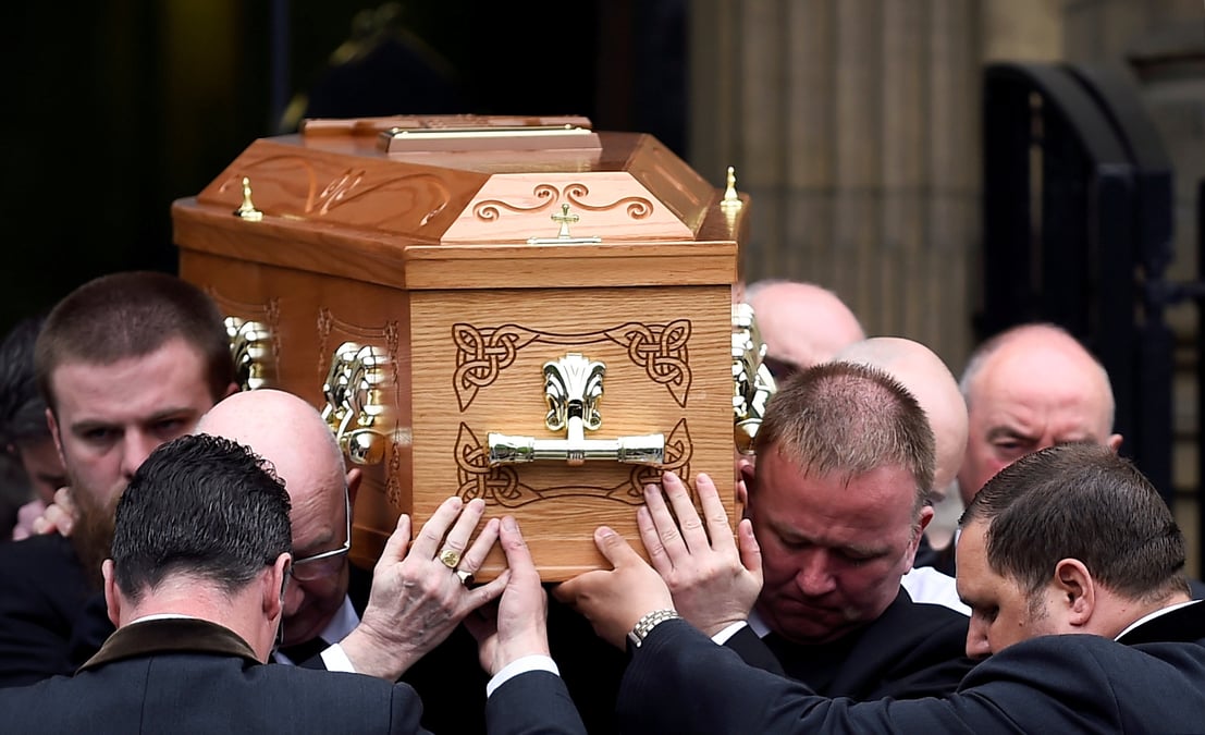 Irlande du nord: la police arrete quatre hommes en lien avec le meurtre de lyra mckee
