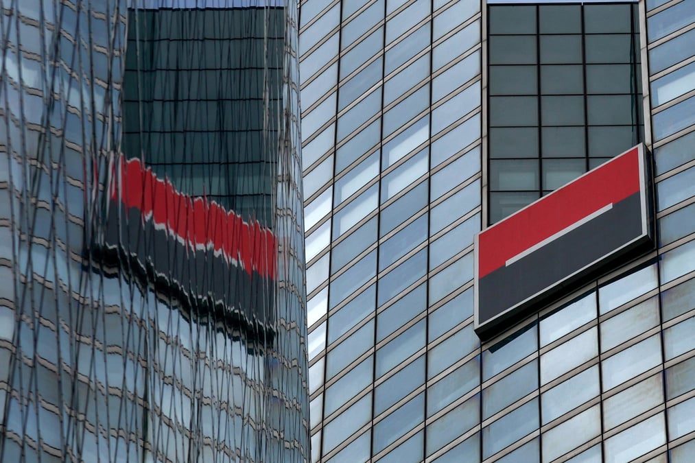 La valorisation de la banque reste l'une des plus basses du secteur bancaire, à environ 30% de son actif net.