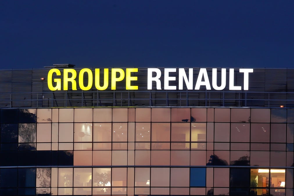 Renault a suivre a paris