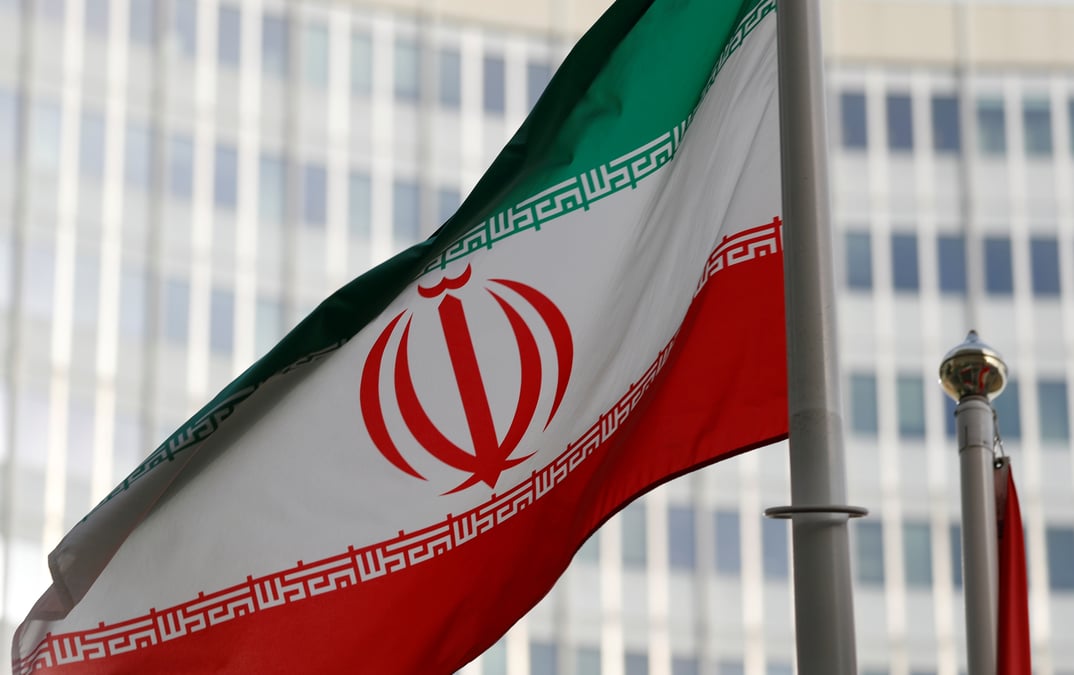 L'iran s'expose a une reponse s'il viole l'accord nucleaire, selon l'elysee