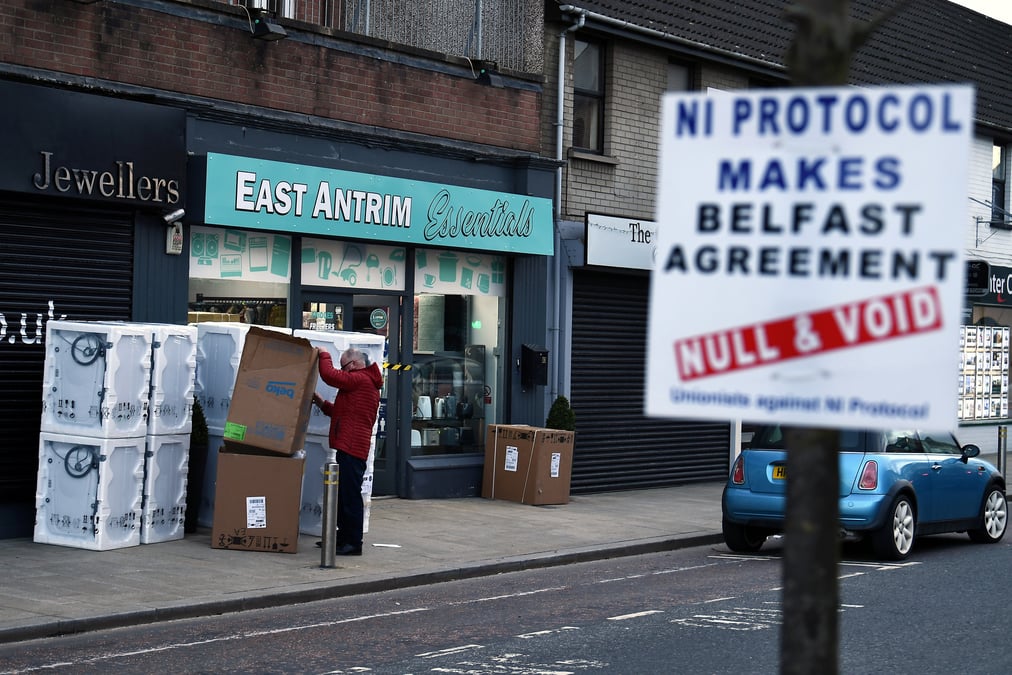 Brexit: londres menace de denoncer le protocole sur l'irlande du nord