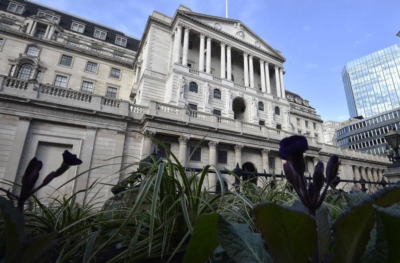 La bank of england vote le statu quo, mais pas a l'unanimite
