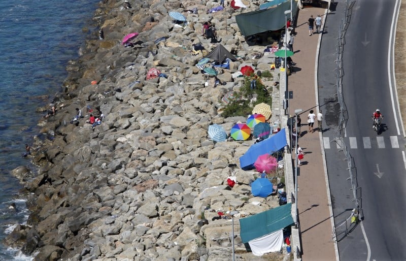 Oxfam pointe l'echec franco-italien face aux migrants de vintimille
