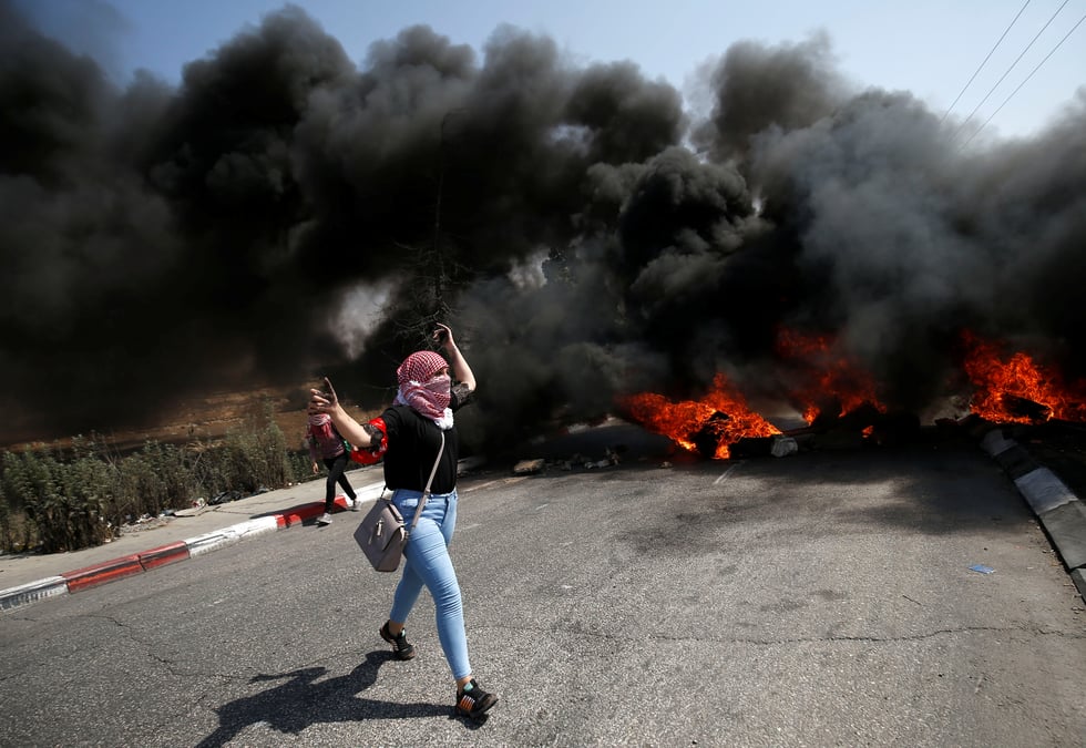 Renforts militaires israeliens aux abords de la bande de gaza