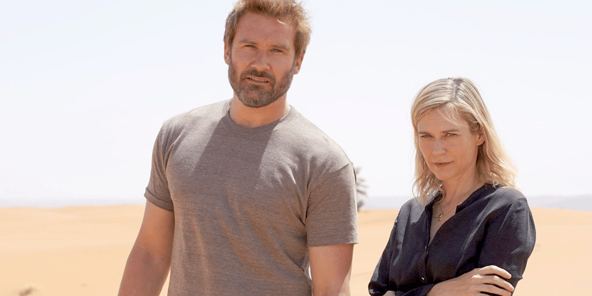 Clive Standen et Marie-Josée Croze en tournage à Casablanca après Abu Dhabi @Roger ARPAJOU / LINCOLN TV