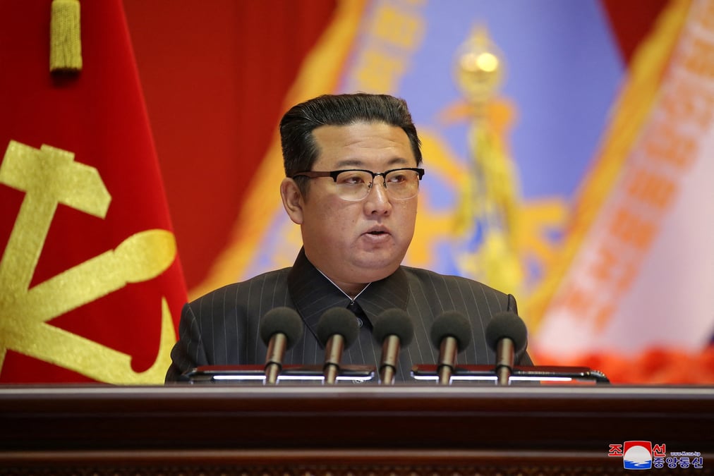 Kim jong-un a assiste a l'essai "reussi" d'un missile hypersonique
