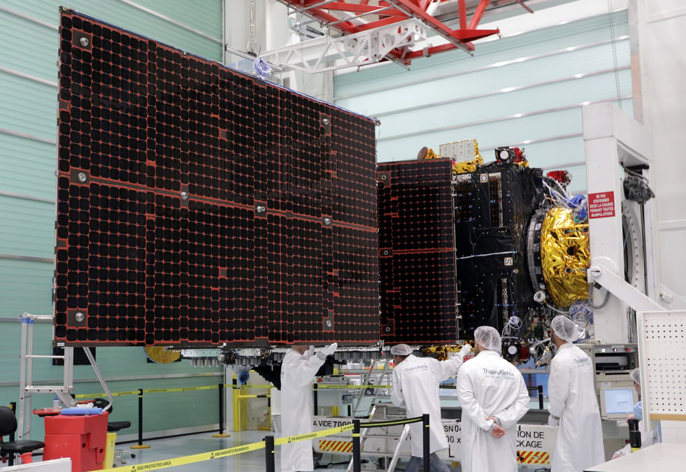 Inmarsat et panasonic s'allient dans la connectivite en vol