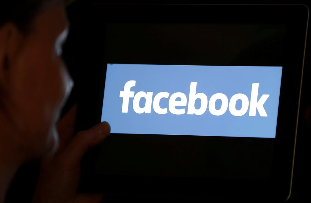 Indonesie: facebook supprime des centaines de comptes lies a des "fake news"
