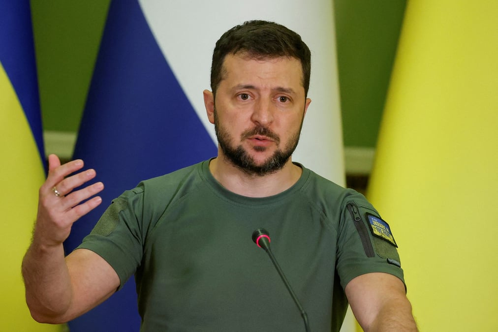 Ukraine: zelensky souhaite un entretien avec xi pour mettre fin a la guerre, rapporte un journal
