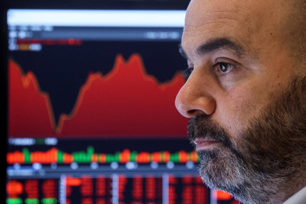 L'europe en baisse, les craintes liees a l'inflation persistent