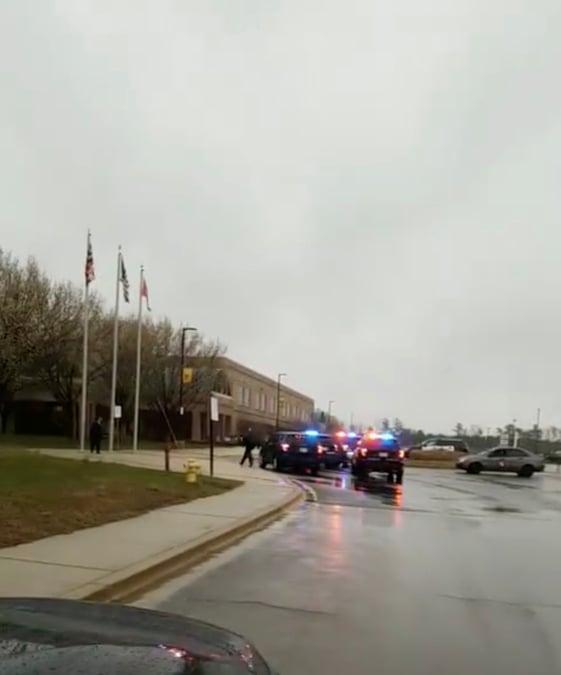 Fusillade dans un lycee du maryland, trois blesses