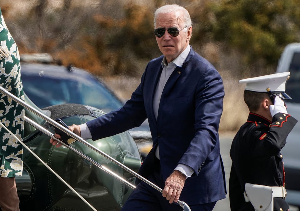 Biden se rendra vendredi en pologne pour discuter de l'ukraine