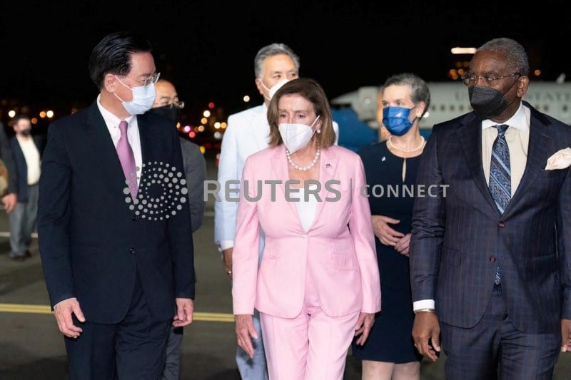 Pelosi visite taiwan pour afficher sa "solidarite", la chine fulmine