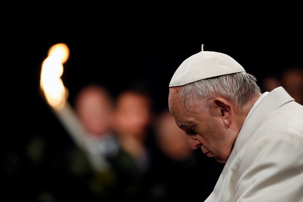 Le pape preside un vendredi saint sous haute surveillance