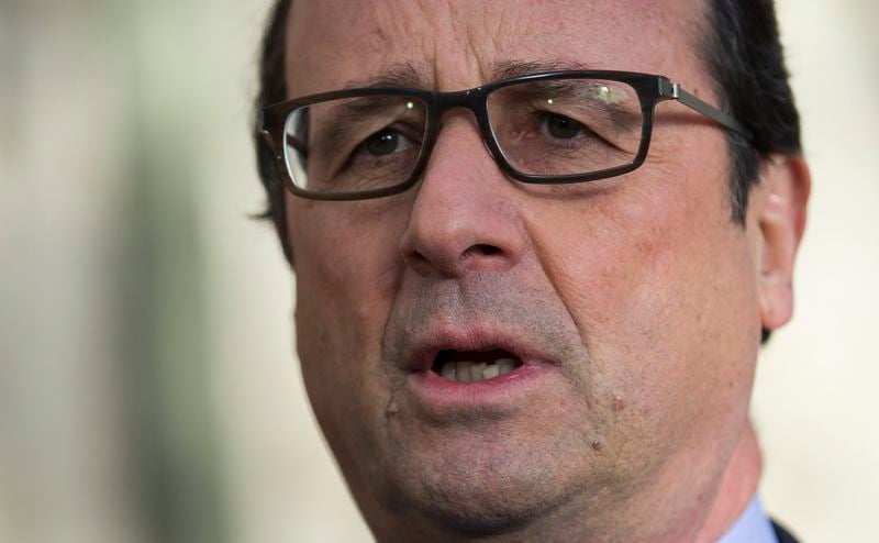Hollande prend le contre-pied de Sarkozy sur Schengen