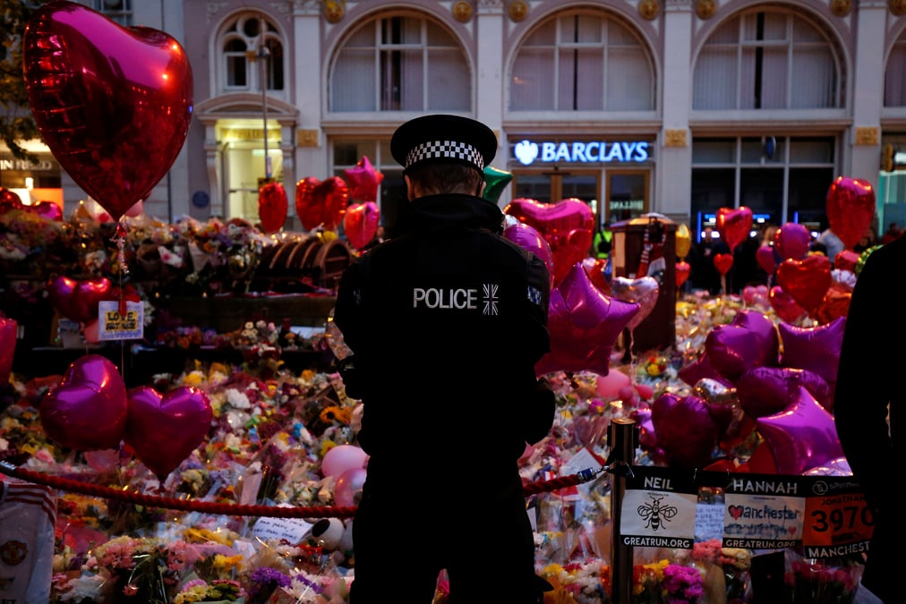 Nouvelles operations de police apres l'attentat de manchester