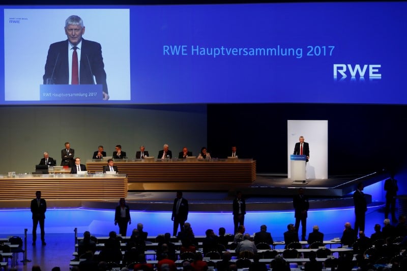 Rwe prevoit des resultats 2017 dans le haut de sa fourchette