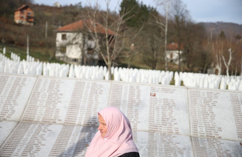 Srebrenica: l'ex-chef de la police bosno-serbe inculpe de genocide