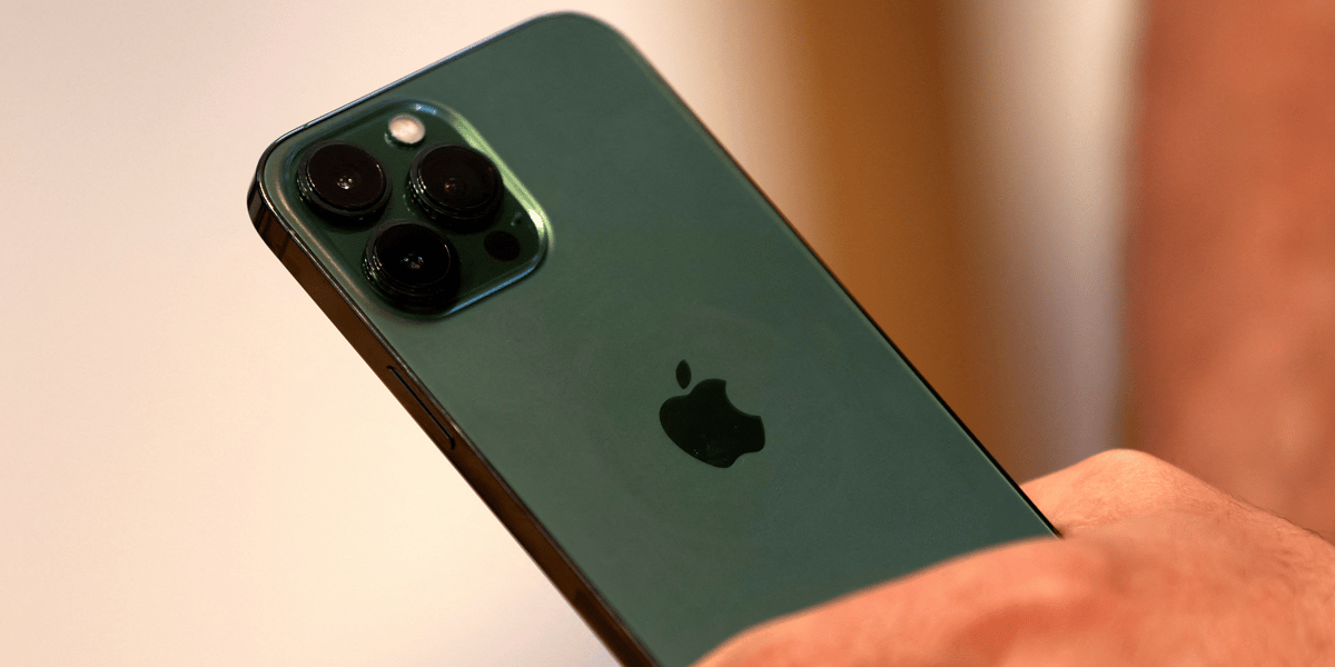Apple bat les attentes grace aux ventes de l'iphone et aux services