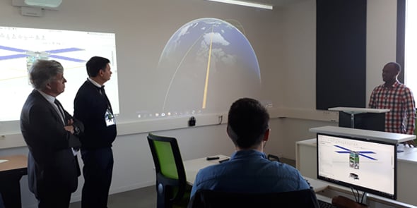 Au Centre spatial universitaire de Montpellier, spécialisé dans les nanosatellites