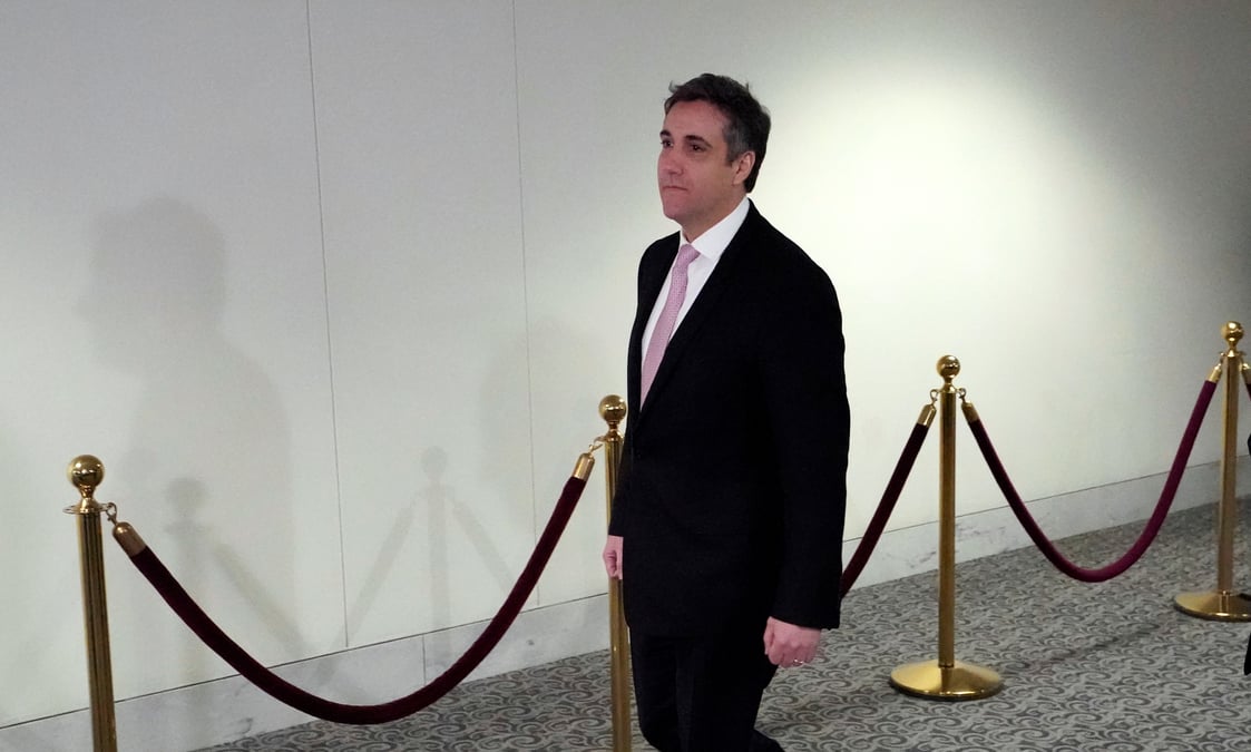 Le congres auditionne l'ex-avocat de trump michael cohen