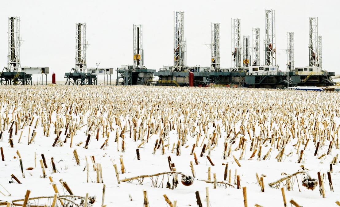 pétrole, attrition, Dakota du Nord, champ, brut, chute des prix du baril, gaz de schiste, fracturation hydraulique, dollar, Etats-Unis, neige, exploration pétrolière, Dickinson, forages, puits,