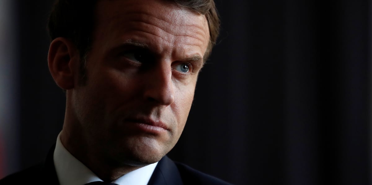 Dans un entretien à la presse quotidienne régionale publié jeudi soir, M. Macron a affirmé qu'"il n'y [aurait] pas d'abandon" de son projet de système universel, qu'il juge toujours "juste", même s'il se dit "ouvert" à ce que sa réforme "soit transformée".